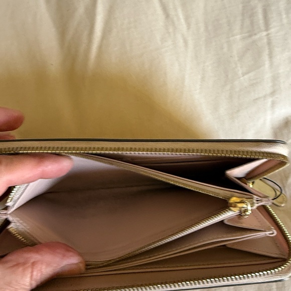 Louis Vuitton Cream Monogram Zip Wallet - Picture 6 of 13